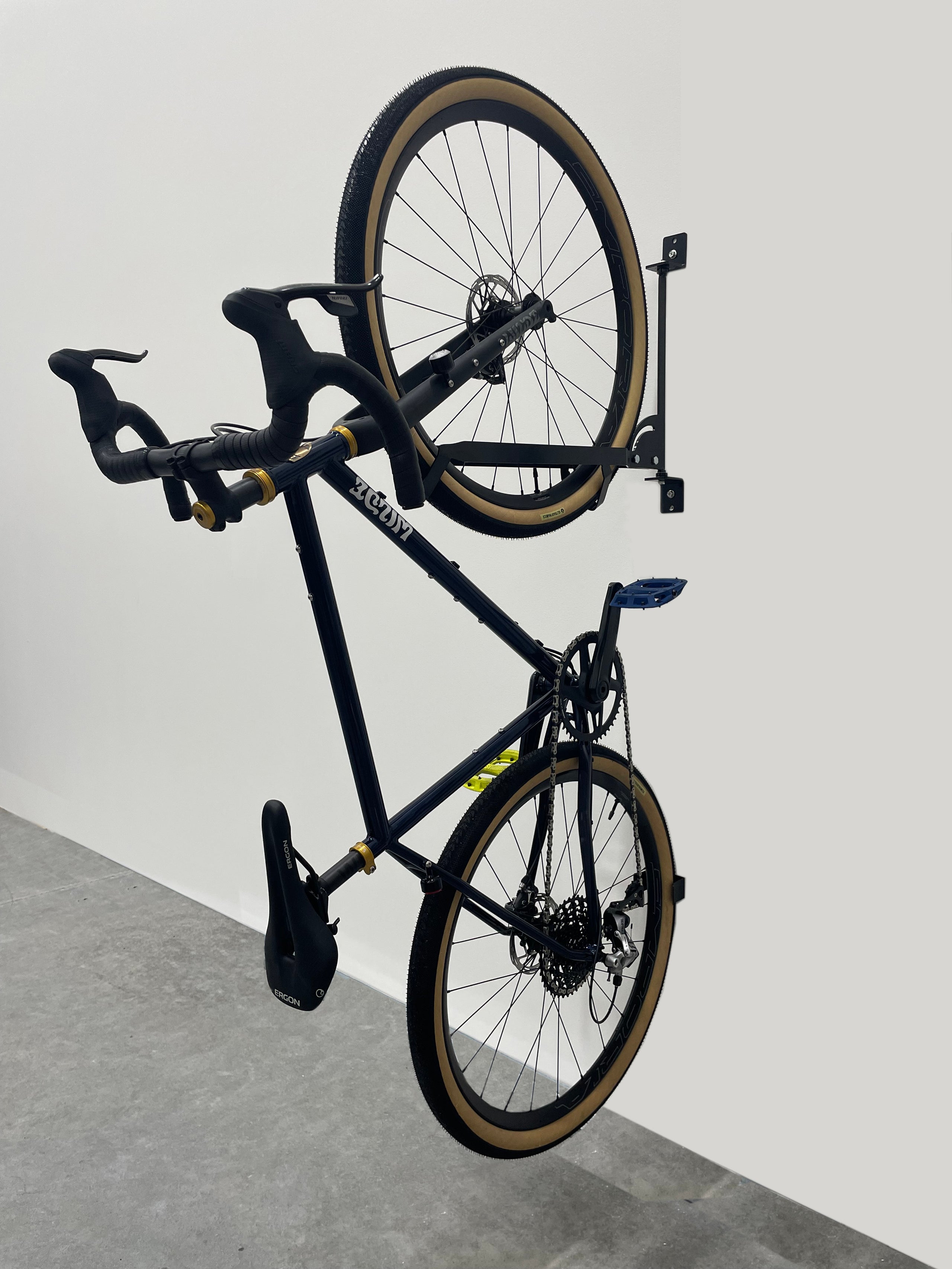Velo Dock Rotating Folding Bike Rack up to 2.8 Tires Velo Dock